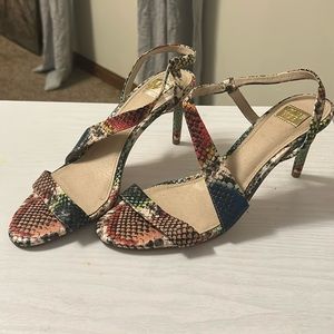 Women’s 8 1/2 shoe